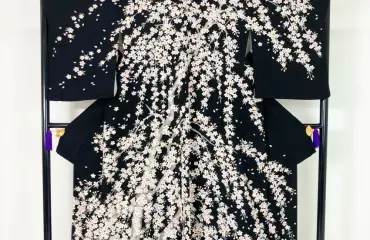 桜 華 正絹 ぼかし 黒 白 袷