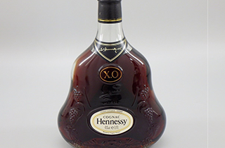 ブランデー Hennessy (ヘネシー) XO 金キャップ クリアボトル 700ml 未開栓